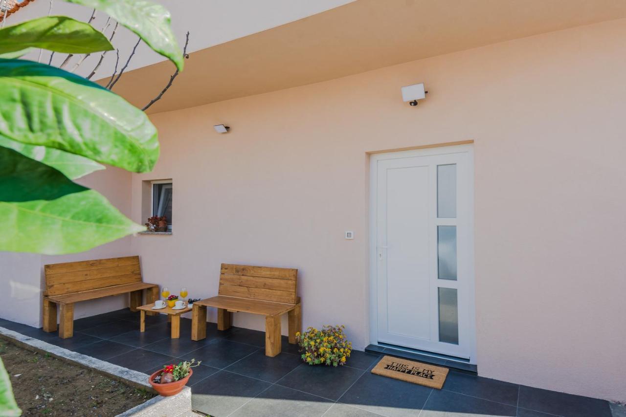 Lovely Apartment M&K In Peaceful Area - Ζαντάρ Εξωτερικό φωτογραφία