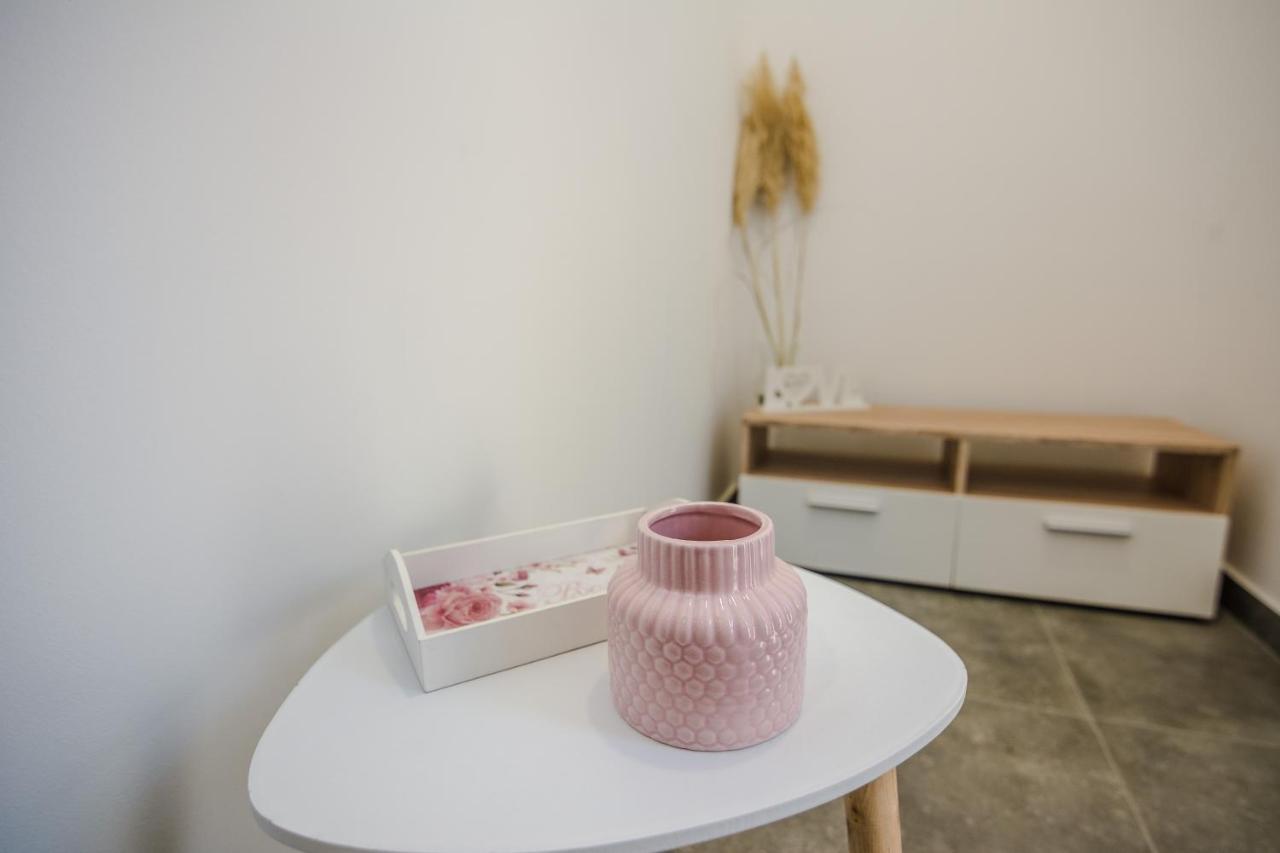 Lovely Apartment M&K In Peaceful Area - Ζαντάρ Εξωτερικό φωτογραφία