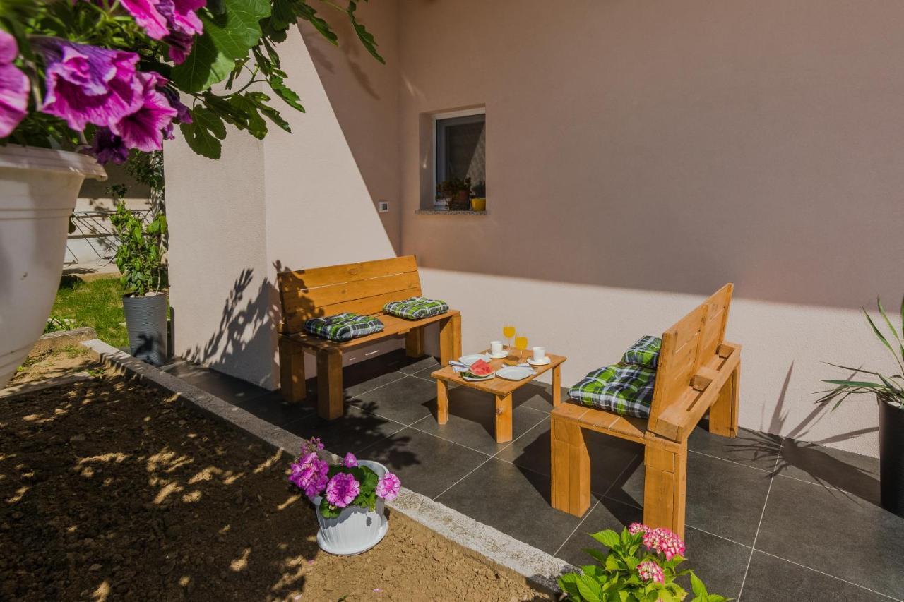 Lovely Apartment M&K In Peaceful Area - Ζαντάρ Εξωτερικό φωτογραφία