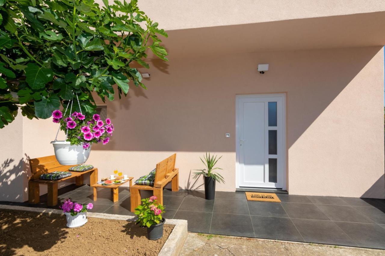 Lovely Apartment M&K In Peaceful Area - Ζαντάρ Εξωτερικό φωτογραφία