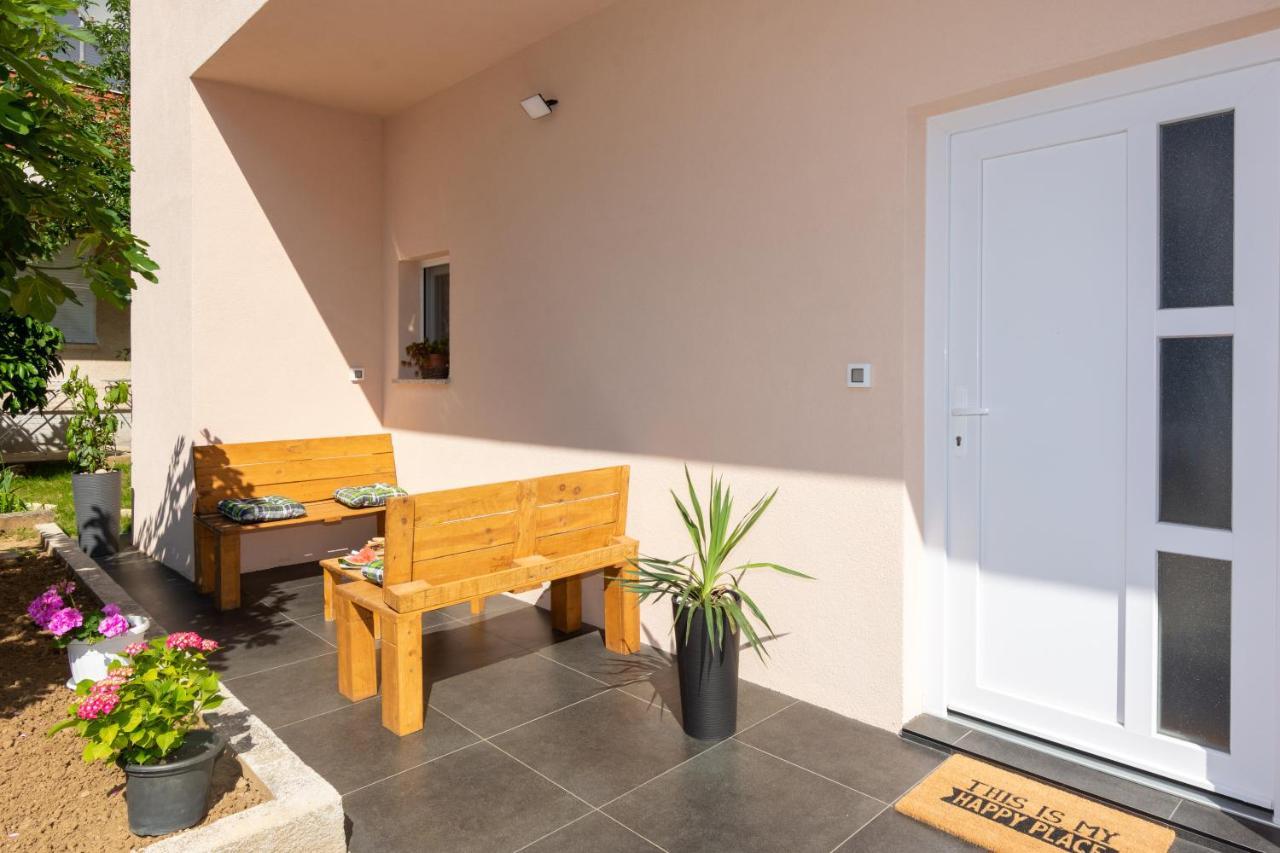 Lovely Apartment M&K In Peaceful Area - Ζαντάρ Εξωτερικό φωτογραφία