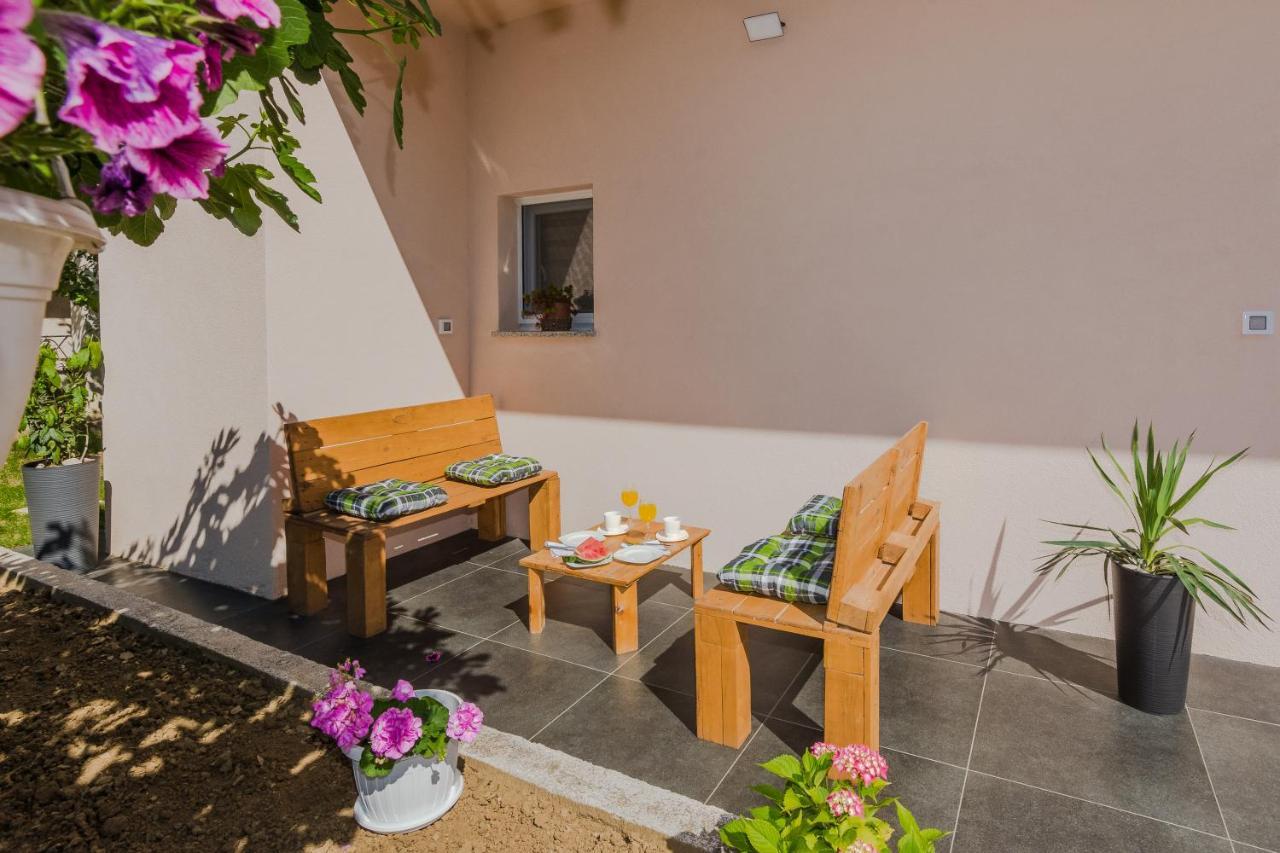 Lovely Apartment M&K In Peaceful Area - Ζαντάρ Εξωτερικό φωτογραφία